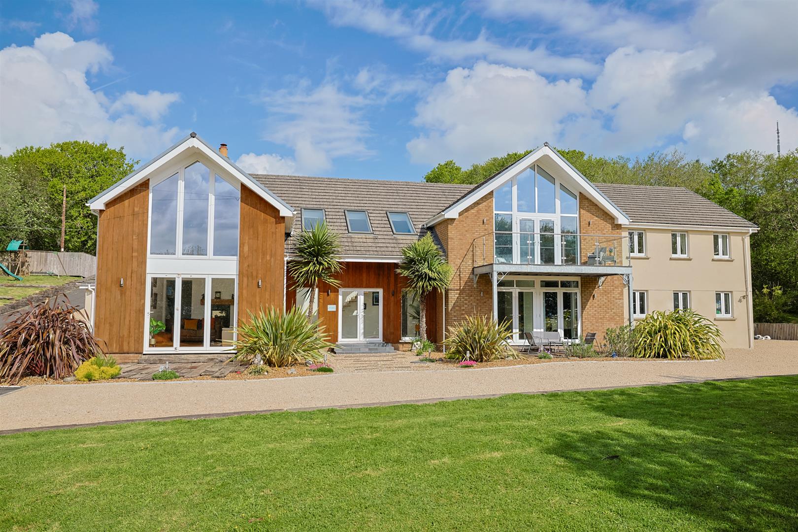 Pant Y Meillion, Llandeilo Road, Gorslas, Llanelli, SA14 7LR